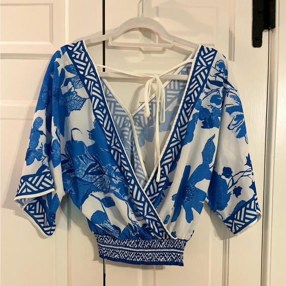 Cropped Patterned blouse - Picture 2 of 2